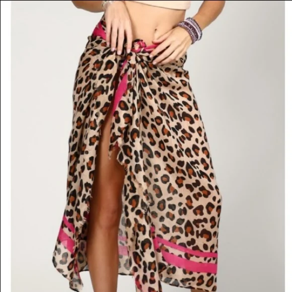 PINK LEOPARD YOUR WAY SCARF - Picture 2 of 5